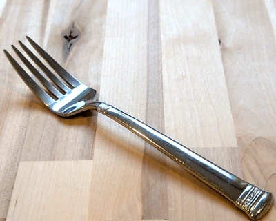 Tenedor para ensaladas Waterford Carina 7 1/4" acero inoxidable brillante 18/10 Corea Foto 1 de 4