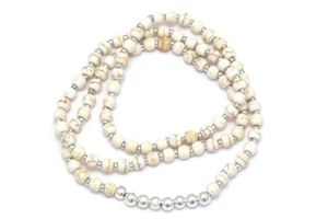 Edelstein Armband - Howlith & versilberte Perlen - NEU - Schmuck - NEU - Armband - Bild 1 von 3