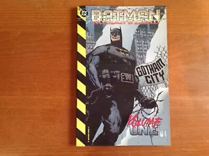 DC Comics: Batman No Mans Land Volume 1 - Picture 1 of 2