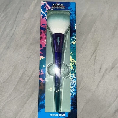 Powder Makeup Brush Marvel Studios’ Thor Love & Thunder  ￼￼Chris Hemsworth NEW - Image 1 of 2