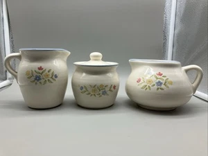 Pfaltzgraff Medley Collection Creamer,Gravy Bowl And Sugar Bowl With Lid - Picture 1 of 5