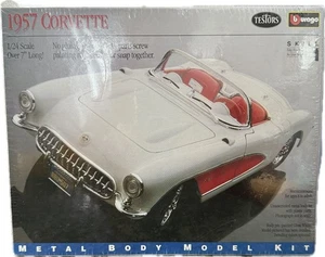 NIB SEALED 1957 Testor’s Burago 1957 Corvette Metal Body Model Kit (1993) - Bild 1 von 7