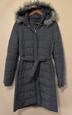Jaqueta Express Long Puffer Parka Casaco Cinza Cinto Pele Sintética Feminina Tamanho Pequeno - Imagem 1 de 4