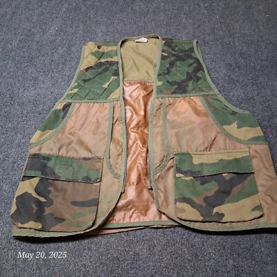 ** VTG Amida Hunting Camouflage Vest Size XL Green Shooting Padded * No Zipper - Image 1 of 4