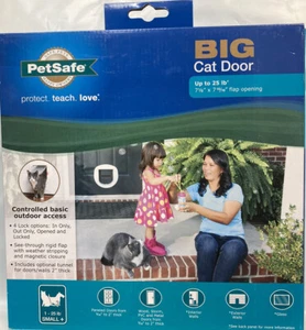 PETSAFE Up To 25 lb 4 Lock See-Through Flap Magnetic Closure Big Cat Door - Picture 1 of 2