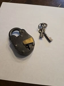 Vintage Antique Old Padlock Large Heavy Cast Iron Brass Lock With 2 Keys - Picture 1 of 5