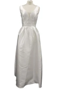 CHI CHI Size 12 Ivory Key Hole Back Fit & Flare Wedding Dress. - Picture 1 of 11