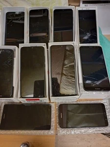 25 Huawei Handys, verschiedene Modelle zur Ersatzteilgewinnung oder Reparatur - Bild 1 von 7