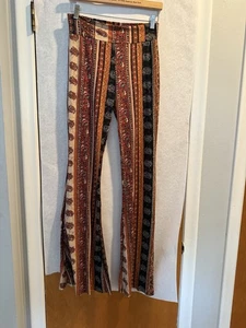 ShopMy Trend Women’s Flared Leggings Size M - Picture 1 of 3