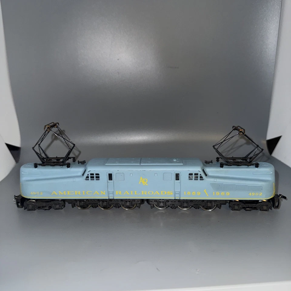 AHM HO  GG1 Locomotive American Railroads 1869/1969 #4902 No Box - Image 1 of 4