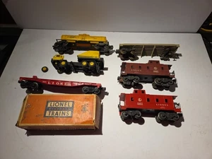 LOT of (5) POSTWAR LIONEL CARS 6357, 6257, 6818, 6015, Gray Flatcar  - Picture 1 of 23