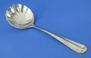 Cuchara para servir International Silver Gran Royal acero inoxidable brillante - Imagen 1 de 3