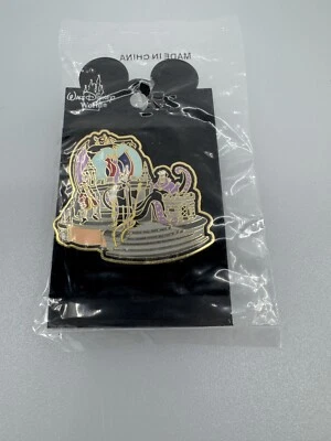 迪士尼雪球游行恶棍邪恶女王船长钩沉睡乌苏拉徽章 — 第 1/3 张图片