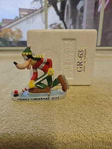 Ornamento hockey su ghiaccio Grolier Disney Pippo Buon Natale 1992 vintage BX13 - Foto 1 di 2