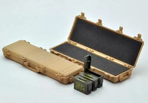 TomyTec Little Armory 1/12 LD004 MILITARY HARD CASE (2pcs) Model Kit - Picture 1 of 3