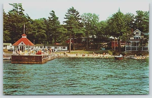 Postcard The Edgewood Resort Alexandria Bay N.Y. Motel Cottages Swimmers VTG - Picture 1 of 3