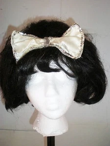 Wig Women Short Straight w/Bangs 100% Joyokalon w/Bow 60's Schoolgirl - Picture 1 of 2