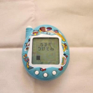 BANDAI O-uchi no Deka Tamagotchi Virtual Pet Big Blue Ver 2005 Tested Town Japan - Bild 1 von 2