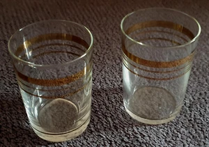 2 Gläser mit Goldrand, Likör, Aperitif... - Bild 1 von 2