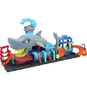 Hot Wheels City Ultra Shark Car Wash with 1:64 Scale Color Reveal Toy Vehicle - Picture 1 of 2