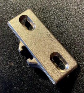 RAR • BLUM SCHARNIERPLATTE 130.113-01.01 • GRUNDPLATTE - Bild 1 von 7