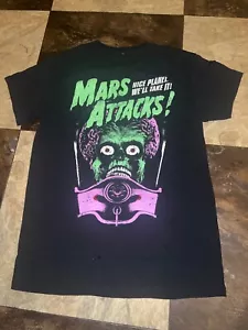 VINTAGE Warner Bros RARE Mars Attacks Shirt: SMALL - Picture 1 of 7
