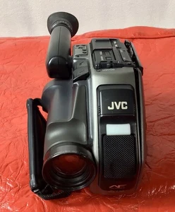 JVC Compact VHS GR-AX10 X8 Digital Super Impose Video Camcorder Part Or Repair - Picture 1 of 8
