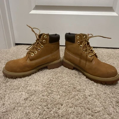 COLOR TRIGO Timberland Clásico Premium 6-IN Impermeable Juvenil Talla 13 Foto 1 de 4