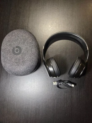 Auriculares inalámbricos Beats by Dr. Dre Solo 4 - negros Foto 1 de 4