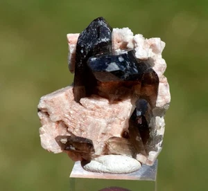 Rauchquarz & Microcline 15 gr - "Black Hole" Pocket, Park County, Colorado, USA - Bild 1 von 5