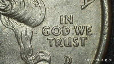 2000 D Massachusette Quarter w/DDDO & DDDR.  Buy & get a free coin. - Image 1 of 4