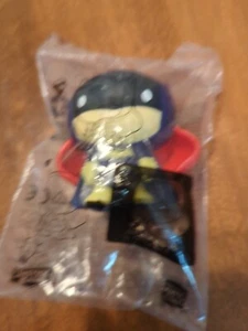DC Comic's JUSTICE LEAGUE Chibi "BATGIRL" Burger King Meal Toy 2021 Nip - Picture 1 of 3