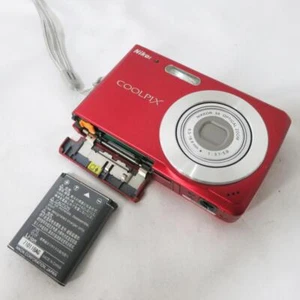Nikon Coolpix S200 Red 7.1MP 3X Optical Zoom Compact Digital Camera from Japan - Picture 1 of 9