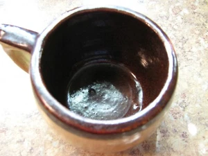 Cup cream with brown inside and rim heavy USA Hull McCoy drip - Picture 1 of 10