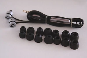 Beats By Dr. Dre Urbeats In Ear Headphones -Limited/Special Edition -Space Grey - Picture 1 of 5