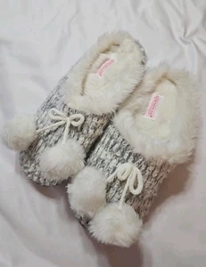 Aerosoles Women's Small 5-6 Furry Lined Slip On Slippers - Picture 1 of 3
