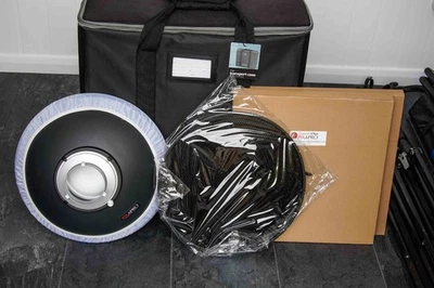 New PIXAPRO - Beauty Dish Silver 42cm +Honeycomb grid+ New Calumet TC22 Case - Image 1 of 4