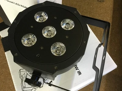 4 Stück - SePar TriLed RGBW-IR - Bild 1 von 3