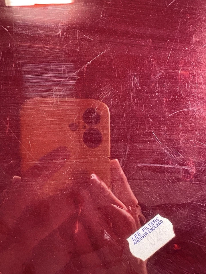 Lee Filters 024 Scarlet Lighting Gel Sheet - Image 1 of 1