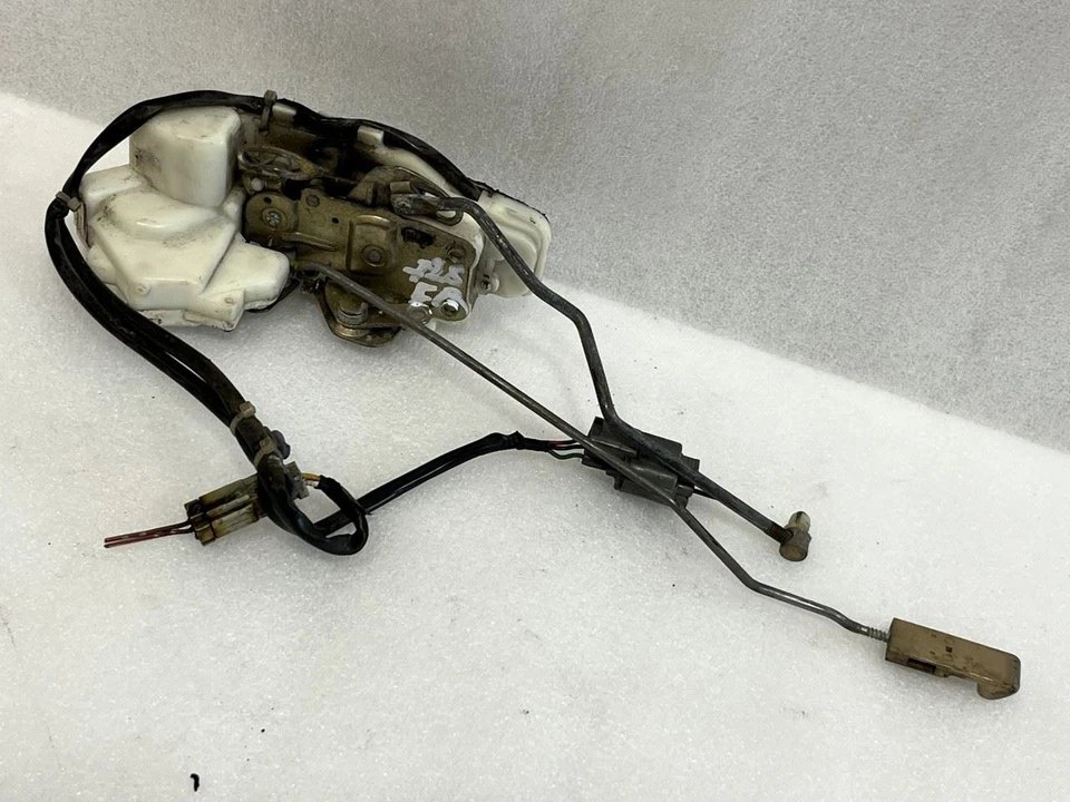 Actuador de bloqueo de puerta delantero derecho Honda Accord 1990 1991 1992 1993 sedán Foto 1 de 4