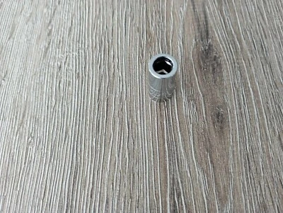 Douille 1/4 porte embout FACOM R.235 à jonc de retenu pour cliquet radio 1/4