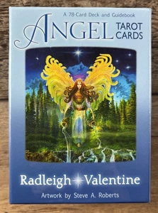 Angel Tarot Cards : A 78-Card Deck and Guidebook by Radleigh Valentine - Imagen 1 de 2