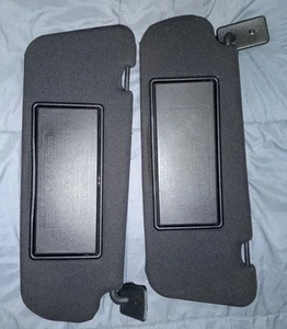 HOLDEN STATESMAN/CAPRICE WM 09/2006-04/2013 SUN VISOR PAIR - Picture 1 of 3