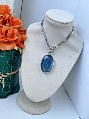 PRECIOSO COLGANTE MODERNISTA GRANDE DE LABRADORITA DE PLATA DE LEY 925 MACIZA SIN CADENA Foto 1 de 4