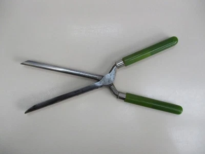 Fer à friser ancien, manches en bakélite - Photo 1/4