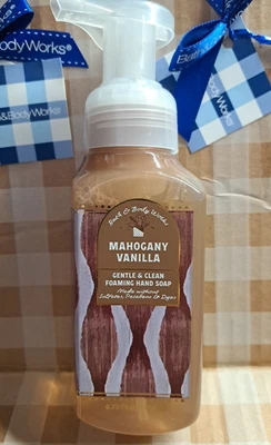 JABÓN DE MANOS ESPUMOSO LIMPIO BATH & BODY WORKS CAOBA VAINILLA 8,75 FL/oz 236 ml Foto 1 de 4