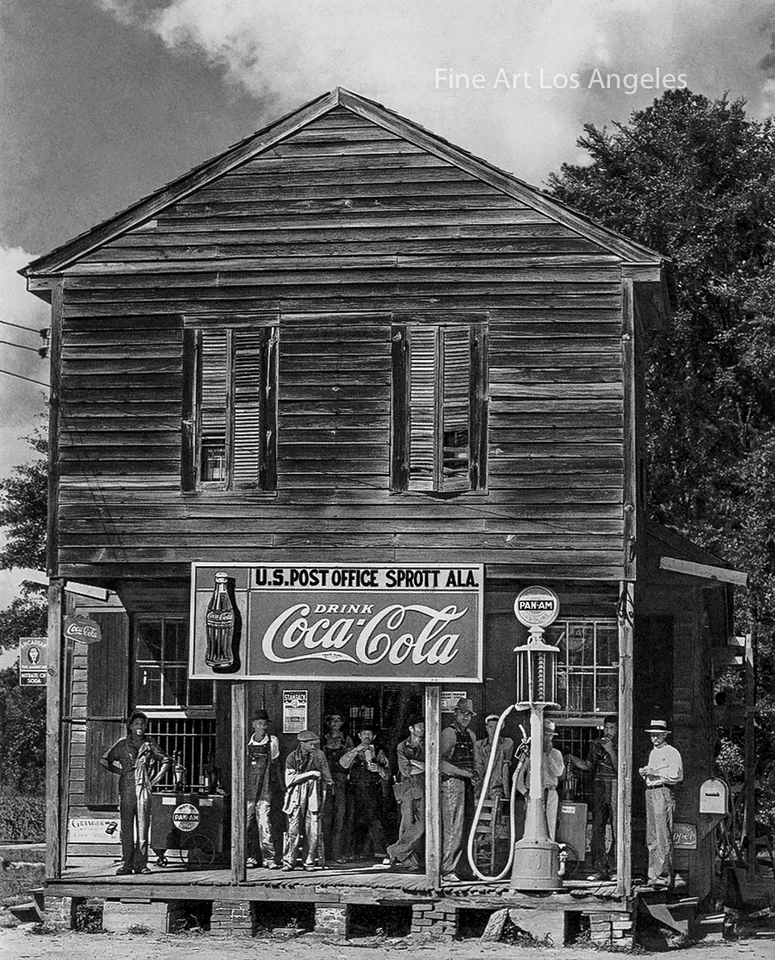 Foto de Walker Evans "Crossroads Store, oficina de correos, Sprott, Alabama" 1935-36 Foto 1 de 1