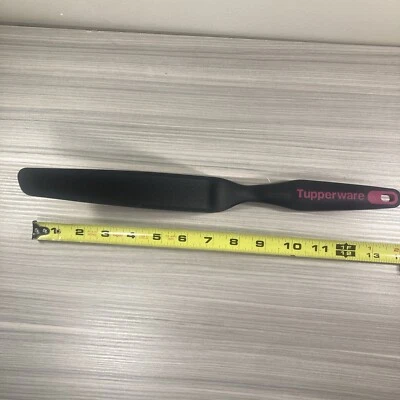Tupperware Thin Spatula Icing Frosting Spreader New! - Image 1 of 4