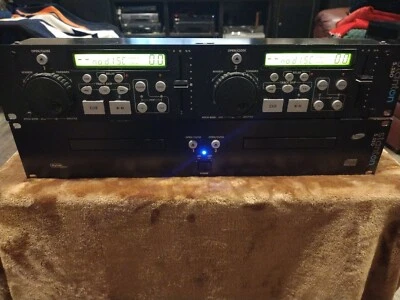 Stanton S-550 Dual CD Mixing CD Player - Image 1 of 4