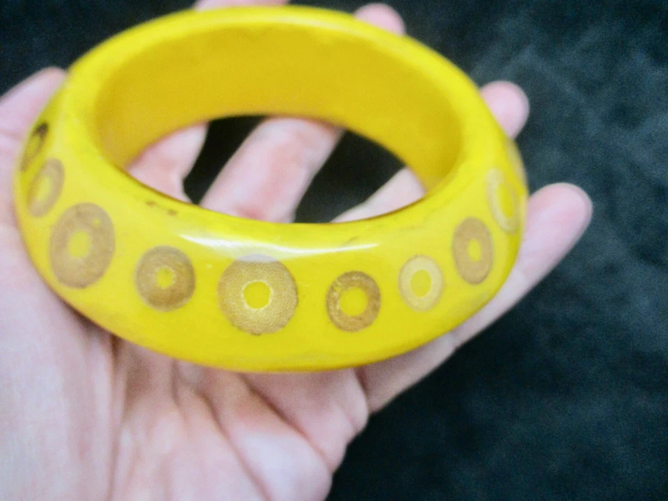 Vintage-SUPER RARE Kenneth J Lane Butterscotch w/Coral Design Bakelite Bracelet - Image 1 of 4